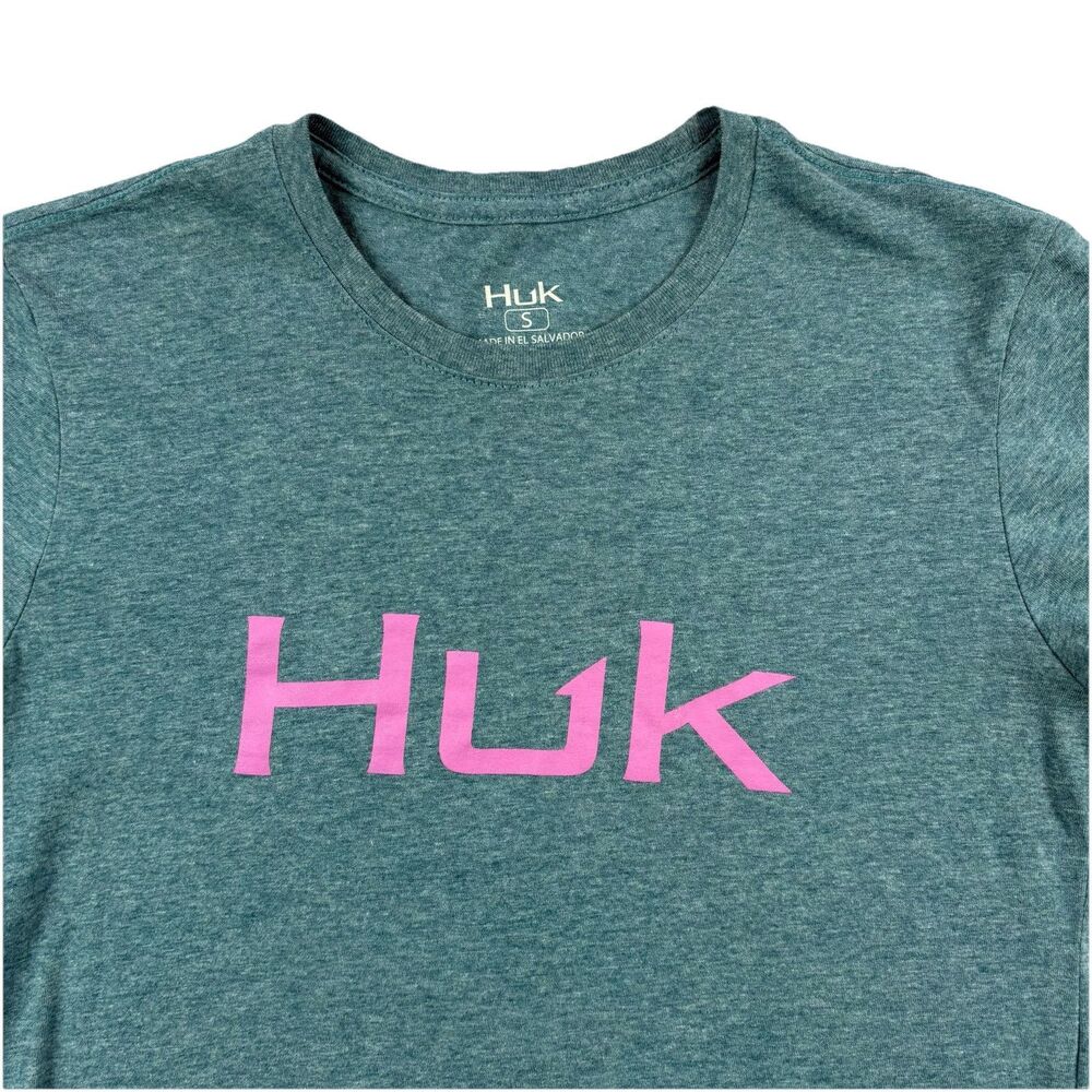 Huk T Shirt Womens Small Pink Contrast Spell Out Short Sleeve